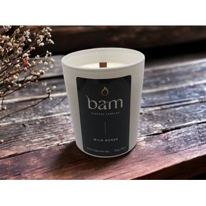 BAM kaarsen - Wilde rozen geurkaars met houten wiek in een wit potje - op basis van zonnebloemwas - cadeautip - geschenk - vegan
