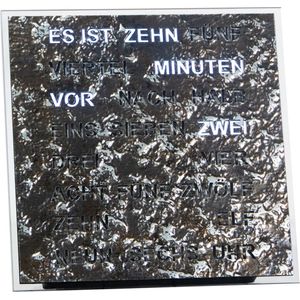 Intertime | Woordklok | Wandklok | Tafelklok | 20x20 cm | Grafiet | Duits