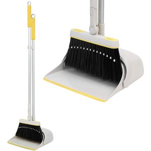 Bezem en veegschepset met uittrekbare lange handgreep, rechten en lichte schoonmaakcombinatie voor de kantoorlobby in de kamer, geel en grijs