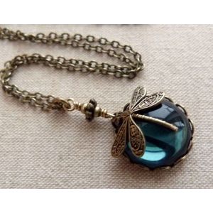 ketting Blauwe Steen met Libelle - met sieradendoosje