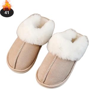 Nivard Warme Pantoffels - Sloffen - Slippers - Dames - Heren - Pluche - Maat 42.5 - Kaki