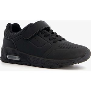 Blue Box jongens sneakers zwart met airzool - Maat 32 - Uitneembare zool
