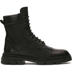 Men's high boots on trep sole