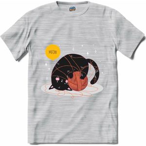 Kat Met Een Bolletje Wol | Katten - Kat - Cats - T-Shirt - Unisex - Donker Grijs - Gemêleerd - Maat 3XL