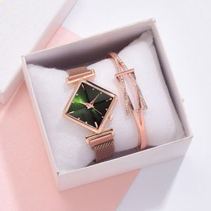 Horlogebox voor dames - geschenkdoos - cadeau set met horloge - armband - valentijn cadeautje voor haar - goud-groen