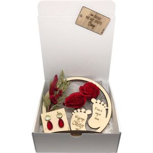 Geschenkbox Wil jij mijn METER zijn? | rood | flowerhoop | droogbloemen | oorbellen | meter vragen | meter worden | peettante vragen | peettante worden | cadeau | doosje met een vraag | hoepel  droogbloemen