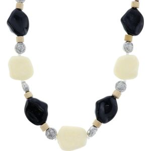 Behave Zwart met witte kralen ketting en zilverkleurige rozen