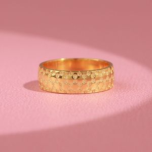 Vol zeshoeken en stippen alternatieve trouwring 14K
