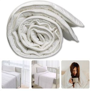 4 Seizoenen Dekbed - 200 x 200 - Wit - 100% Microfiber - Beddengoed - Anti-Allergie - Zomerdekbed - Winterdekbed - Hotel Kwaliteit - All Season - Extra Comfort - Polyester - Machinewasbaar - Inclusief EBOOK