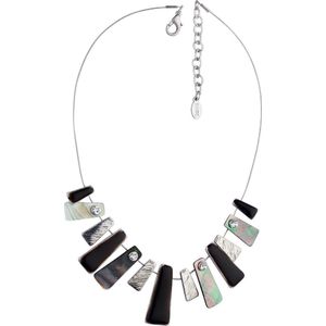 Behave Korte ketting zwart en zilver kleur met hangers van schelp en steentjes