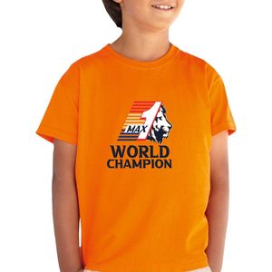 Max World Champion Kinder T-shirt - Oranje - Formule 1 Grand Prix Zandvoort - Kinder shirt met tekst- Kinder T-Shirt - F1 - Maat 122/128 - T-Shirt leeftijd 7 tot 8 jaar - Grappige teksten - Cadeau - Shirt cadeau - Verstappen Shirt- verjaardag
