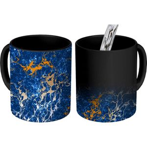 Magische Mok - Foto op Warmte Mokken - Koffiemok - Marmer - Textuur - Goud - Blauw - Magic Mok - Beker - 350 ML - Theemok