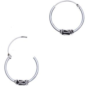 Zilveren Bali hoops met slingertje, 16 mm