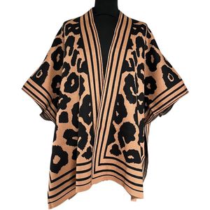 Camel Poncho Zwarte Leopard Print - Trendy Dames Poncho's - Winter Musthaves - Leopard Print - Camel - Zwart