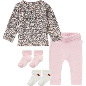 Noppies - Kledingset - 4delig - Broek Naura lichtroze - Shirt Lichtroze met panterprint - 2 p sokjes - Maat 68