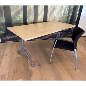 Universele klaptafel Hyper breed 160CM diep 80CM bladkleur Lichtgrijs framekleur Wit (RAL9010)