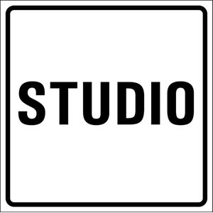 Studio sticker, wit zwart 100 x 100 mm