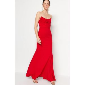 Trendyol Vrouwen Standaard mouw Strapless Vis Avondjurk met rode kraag Gedetailkunstleerde lange avondjurk TPRSS21AE0121