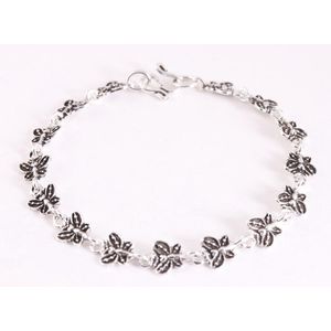Fijne zilveren armband met vlinders