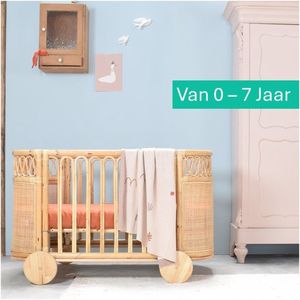 Ohsum! Rotan ledikant - meegroeibed - Nolan - 70x120- 150 cm verlengbaar-bamboe-naturel-hout-riet-babyledikant-babybed-verstelbaar-ovaal-van 0 tot 7 jaar - duurzaam- meegroeiledikant