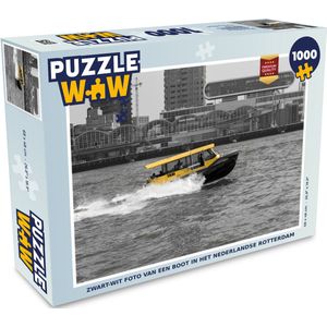 Puzzel Zwart-wit foto van een boot in het Nederlandse Rotterdam - Legpuzzel - Puzzel 1000 stukjes volwassenen