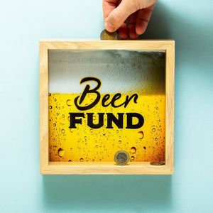 Out Of The Blue Houten Spaarpot - Beer Fund