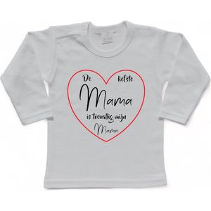 T-shirt Kinderen ""De liefste mama is toevallig mijn mama"" Moederdag | lange mouw | Wit/rood/zwart | maat 92