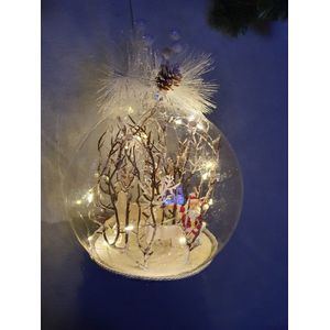 Luca Lighting Hangende Kerstbal wit met verlichting op batterijen, Kerstman met herten D20cm