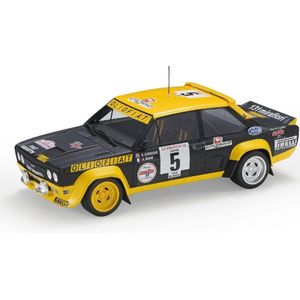 De 1:18 Diecast modelauto van de Fiat 131 Abarth #5 van de Tour De Corse Rally van 1977.De rijders waren Darniche en Mahe.Dit model is beperkt door 250 stuks. De fabrikant van het schaalmodel is TopMargues.Dit model is alleen online beschikbaar