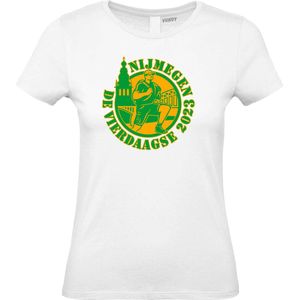 Dames T-shirt Cartoon Vierdaagse 2023 | Vierdaagse shirt | Wandelvierdaagse Nijmegen | Roze woensdag | Wit | maat XS
