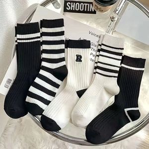 Sara Shop- Sneakers Sokken-Sport Sokken-5 paar sokken -Dikke sokken voor sport- Sokken voor wandelschoenen- Zwart en wit sokken