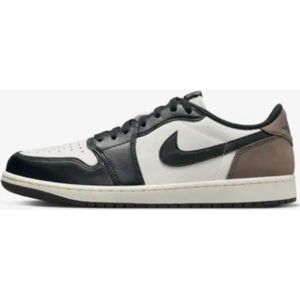 Nike Air Jordan 1 Retro Low Sneakers - Unisex - Mocha - Maat 44