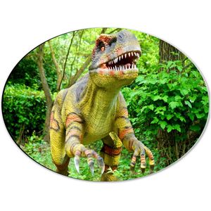 WallClassics - Dibond Ovaal - Dinosaurus in het Bos - 40x30 cm Foto op Ovaal (Met Ophangsysteem)