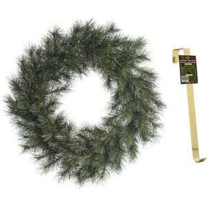 Groene kerstkrans 50 cm Malmo voor de deur/poort met gouden hanger - Kerstversiering/kerstdecoratie kransen