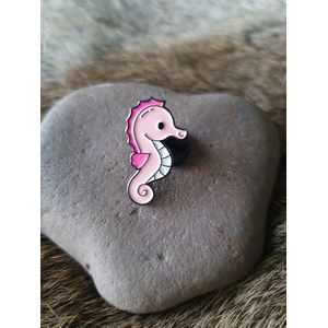 Enamel pin, kleding pin, broche, Zeepaardje, hobby en meer