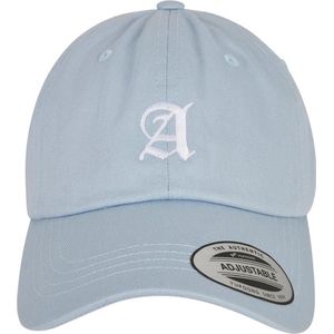 Mister Tee - Letter Lightblue Low Profile Cap A Verstelbare pet - Zwart