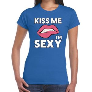 Kiss me I am Sexy t-shirt blauw dames - feest shirts dames XS