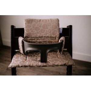 Pure Baby Love stoelkussen - zitkussen en rugkussen voor de Stokke Tripp Trapp stoel - panter taupe