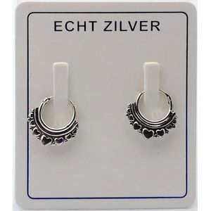 Kleine 925 zilveren oorringetjes oud zilverkleurig Tibetaanse stijl met hartjes lengte 13 mm