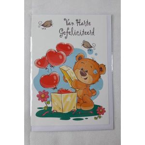 Van harte gefeliciteerd, een dubbele wenskaart inclusief envelop met een leuke beer.