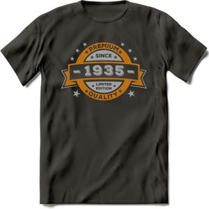 Premium Since 1935 T-Shirt | Goud - Zilver | Grappig Verjaardag Kleding Cadeau Shirt | Dames - Heren - Unisex Tshirt | - Donker Grijs - XXL