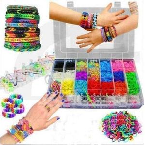 Loom bands koffer 9900 delig met stevige loombord en veel accessoires / loombandjes