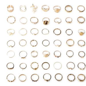 Luxore Ringenset met 56 Stuks Gouden Ringen – Goudkleurige Sieraden Set - Dames & Vrouwen - Geschenkset & Cadeautje
