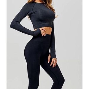 Finnacle - Sport outfit | high waist legging | crop top met lange mouw | naadloos | squatproof | zwart | L