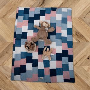 Duurzaam boxkleed voor Baby’s – Speelkleed handgemaakt in Nederland – Cuddie x Driestroom – 75x95 cm - Roze met spijkerstof