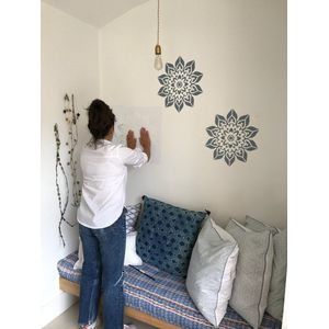 XL grote Mandala Stencil – Doily 45 x 45 cm - Mandala Sjabloon & Muur Tattoo voor Muur, Vloer of Meubel – Herbruikbaar & Duurzaam PVC Sjabloon – lasered in Amsterdam – Creatieve DIY Decoratie – XL Formaat Mandala voor Binnen & Buiten