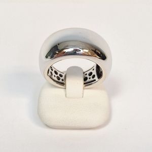 Ring - witgoud - 14 karaat - brede ring - uitverkoop juwelier Verlinden St. Hubert van €1555,= voor €1199,=
