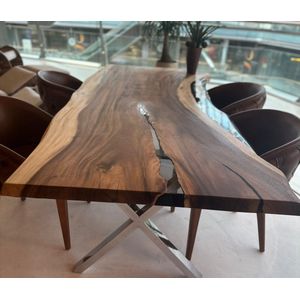 Arka Woods - Epoxy en suar hout eettafel - Sara