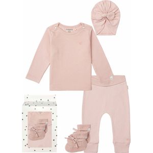 Noppies - Cadeausetje - Cadeaudoosje met Kledingset - Kraamcadeau - Babyshower - 4delig - Broek Naura - Shirt Natal - Muts Niwot - Slofjes Nelson - Rose Smoke - Maat 62