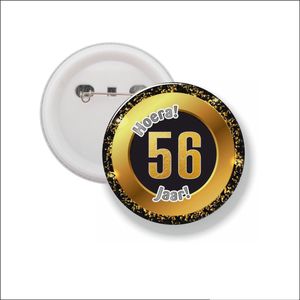 Button Met Speld 58 MM - Hoera 56 Jaar